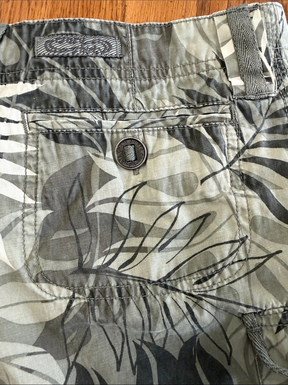 Leaf-Print Cargo Shorts in Olive and Gray - Casual Women's Shorts - Picture 10 of 11